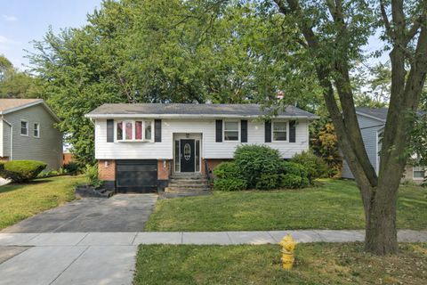 Photo of 17101 Locust Drive, Hazel Crest, IL 60429 (MLS # 12574057)