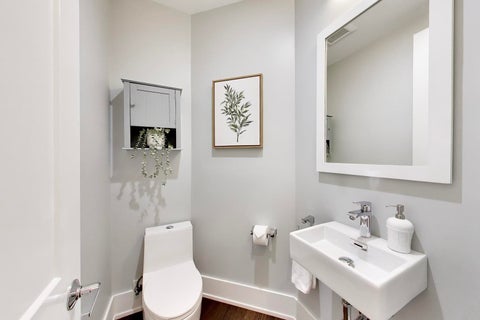 Tiny photo for 2918 N Lakewood Avenue #2, Chicago, IL 60657 (MLS # 12739565)