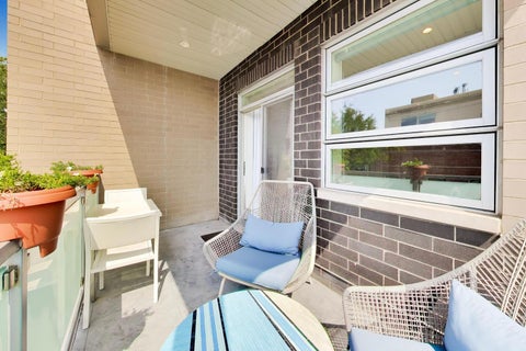 Tiny photo for 2918 N Lakewood Avenue #2, Chicago, IL 60657 (MLS # 12739565)