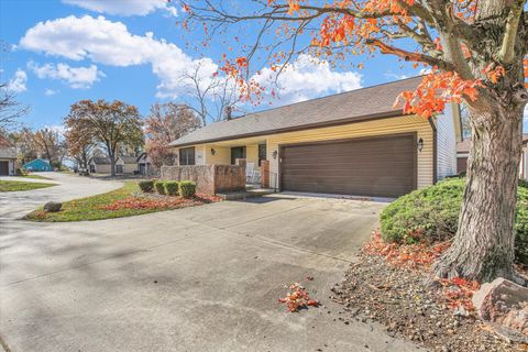 Tiny photo for 202 Spring Circle #0, Urbana, IL 61802 (MLS # 12518878)