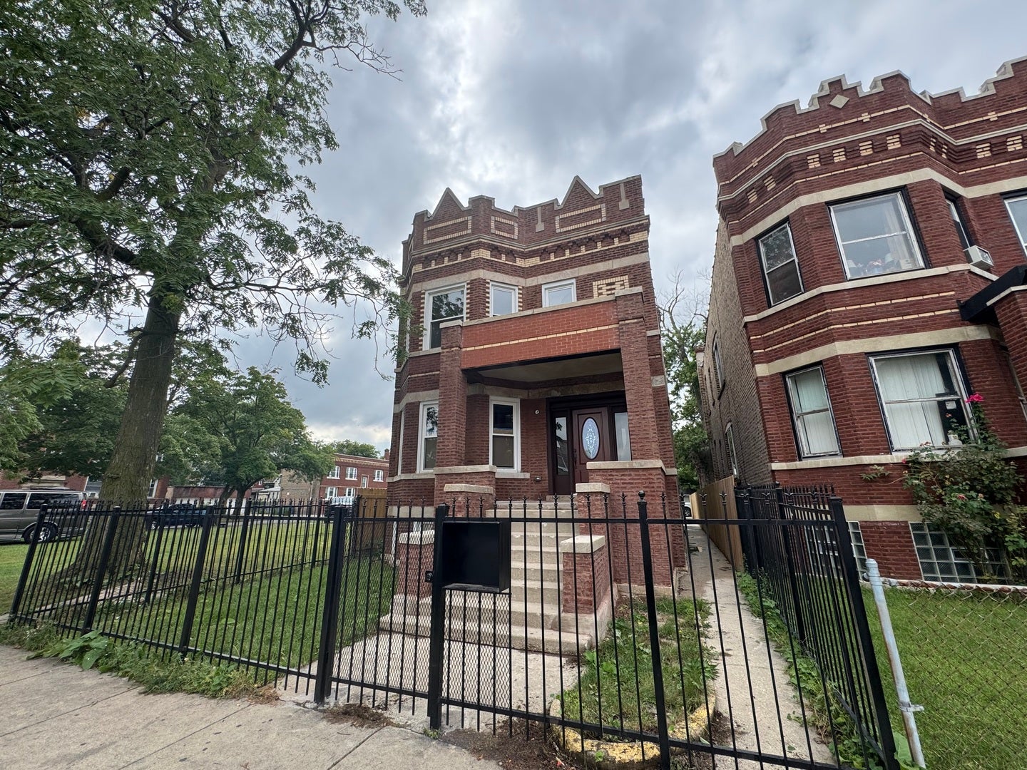 906 N Lavergne Avenue