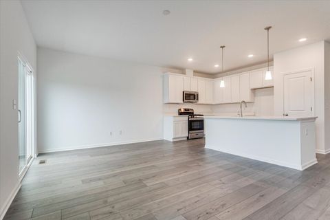 Tiny photo for 424 Comstock Road, South Elgin, IL 60177 (MLS # 12546700)