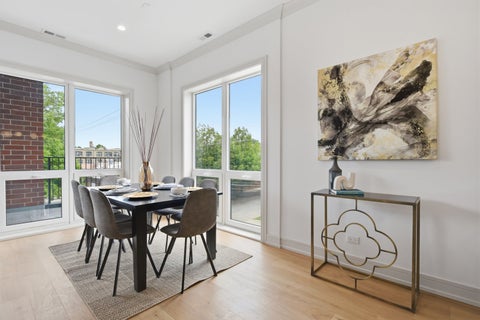 Tiny photo for 6414 N Francisco Avenue #1R, Chicago, IL 60645 (MLS # 12770833)