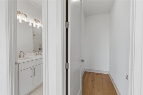 Tiny photo for 6414 N Francisco Avenue #1R, Chicago, IL 60645 (MLS # 12770833)