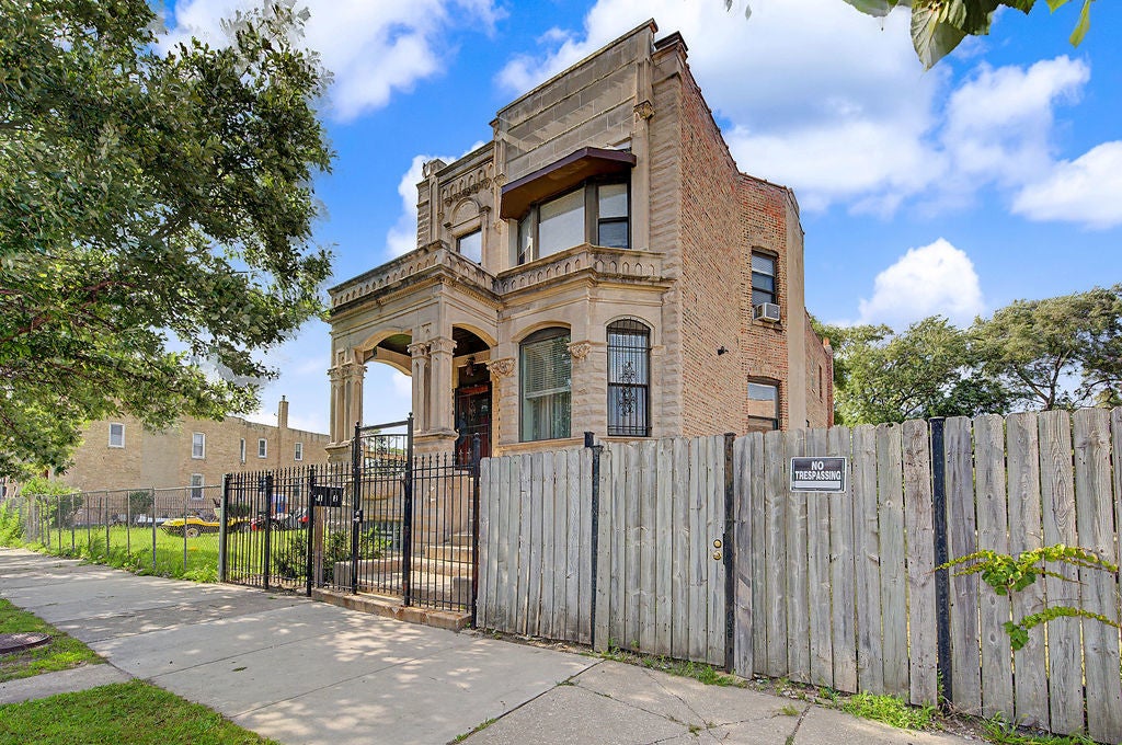 3416 W Jackson Boulevard