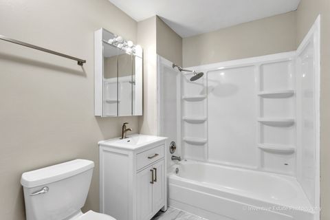 Tiny photo for 2506 Algonquin Road #18, Rolling Meadows, IL 60008 (MLS # 12637636)