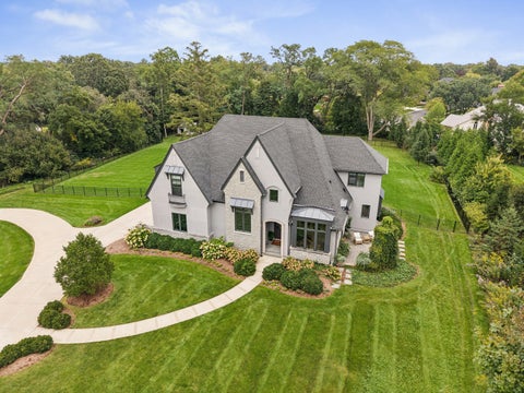 Photo of 1561 Hawthorne Lane, Wheaton, IL 60189 (MLS # 12769651)