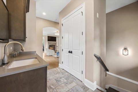 Tiny photo for 1561 Hawthorne Lane, Wheaton, IL 60189 (MLS # 12769651)