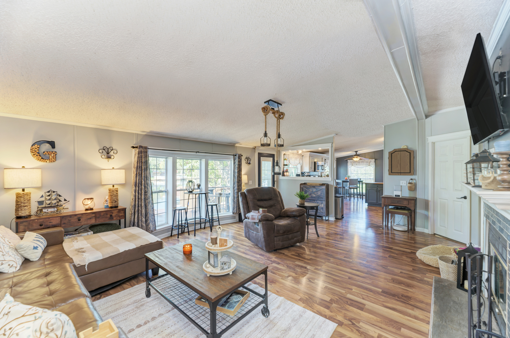 59 Lloyd Drive 59