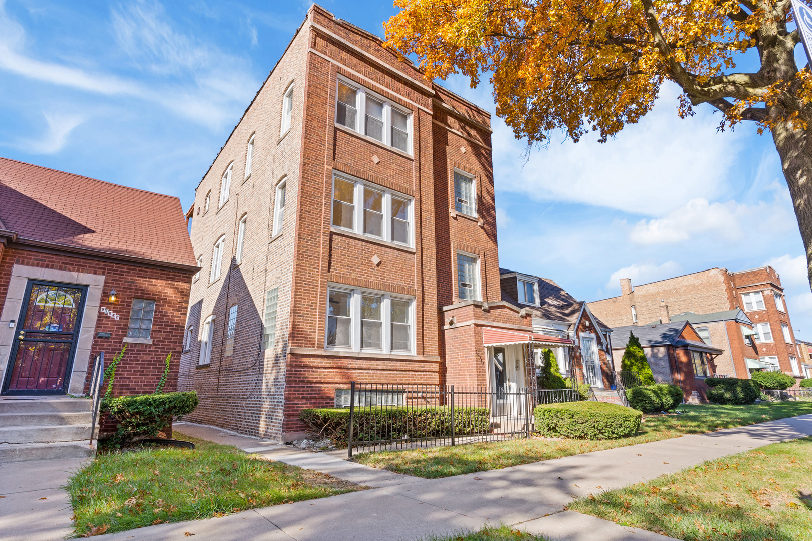 10342 S Calumet Avenue 1