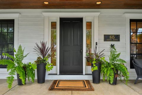 Tiny photo for 615 Easton Avenue, Geneva, IL 60134 (MLS # 12496159)