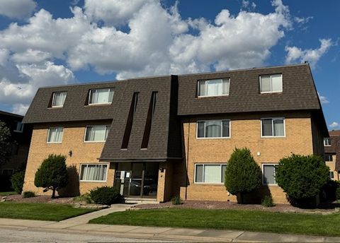 Photo of 10437 Natoma Avenue #6, Chicago Ridge, IL 60415 (MLS # 12484703) Photo of 10437 Natoma Avenue #6, Chicago Ridge, IL 60415 (MLS # 12484703)