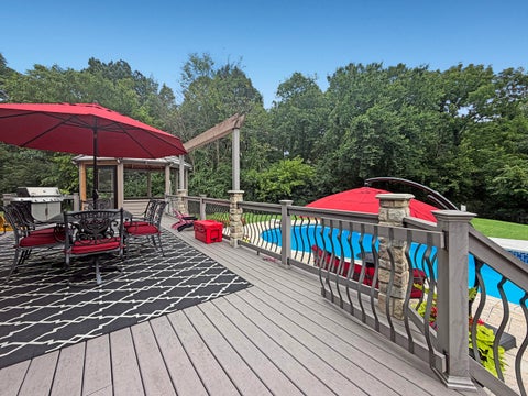 Tiny photo for 3001 Glen Eagles Court, St. Charles, IL 60174 (MLS # 12751400)