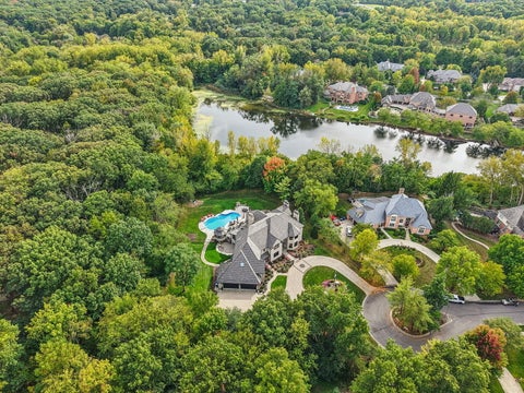 Tiny photo for 3001 Glen Eagles Court, St. Charles, IL 60174 (MLS # 12751400)