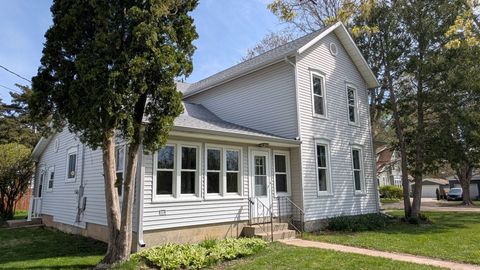 Tiny photo for 210 S 7th Street, Oregon, IL 61061 (MLS # 12625213)