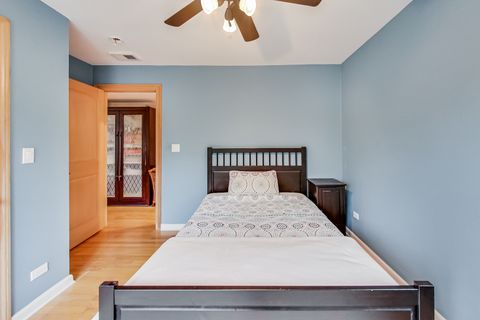 Tiny photo for 2609 Eisenhower Drive, Des Plaines, IL 60018 (MLS # 12497735)