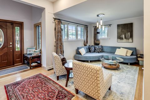 Tiny photo for 2609 Eisenhower Drive, Des Plaines, IL 60018 (MLS # 12497735)