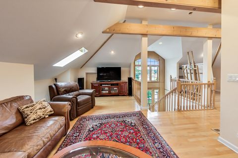 Tiny photo for 2609 Eisenhower Drive, Des Plaines, IL 60018 (MLS # 12497735)