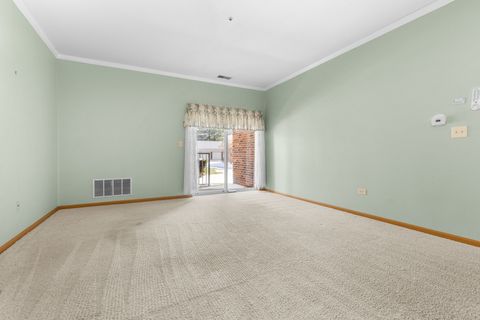Tiny photo for 801 N McLean Boulevard #124, Elgin, IL 60123 (MLS # 12596918)