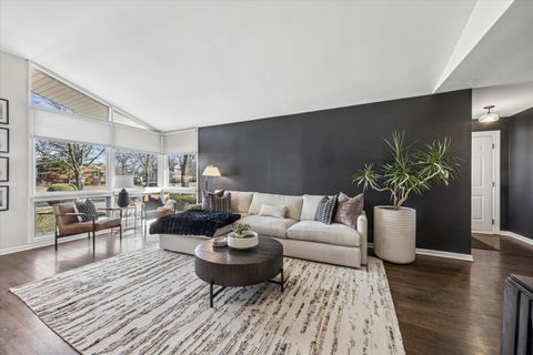 Tiny photo for 5312 HOWARD Avenue, Western Springs, IL 60558 (MLS # 12588221)