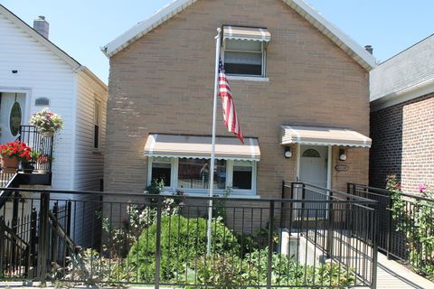 Photo of 3516 S Damen Avenue, Chicago, IL 60609 (MLS # 12465914)