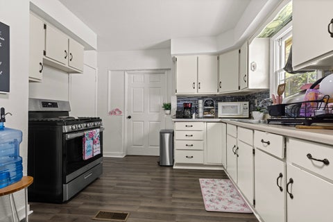Tiny photo for 635 16th Street, Rockford, IL 61104 (MLS # 12713357)