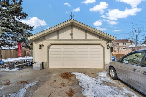 Tiny photo for 664 E Oakton Street, Des Plaines, IL 60018 (MLS # 12533862)