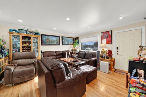 Tiny photo for 664 E Oakton Street, Des Plaines, IL 60018 (MLS # 12533862)