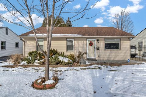 Photo of 664 E Oakton Street, Des Plaines, IL 60018 (MLS # 12533862)