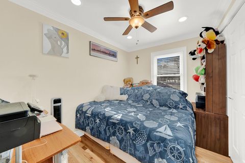 Tiny photo for 664 E Oakton Street, Des Plaines, IL 60018 (MLS # 12533862)