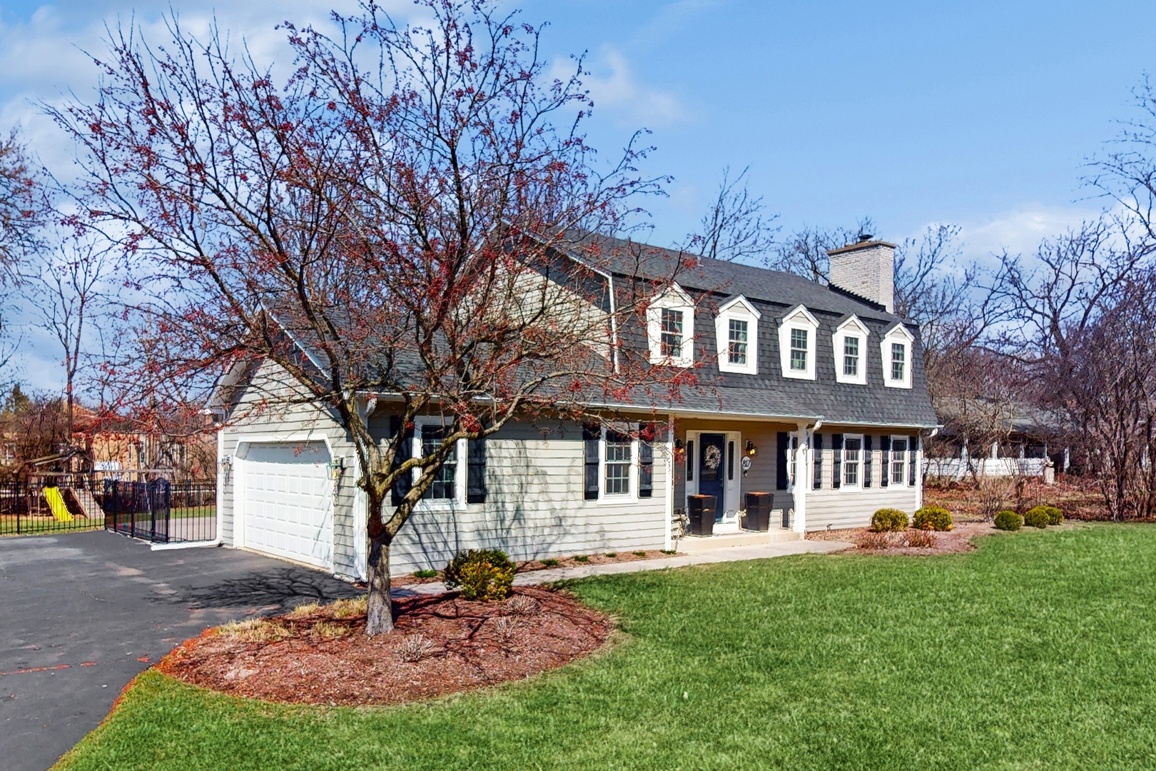 817 Plamondon Road