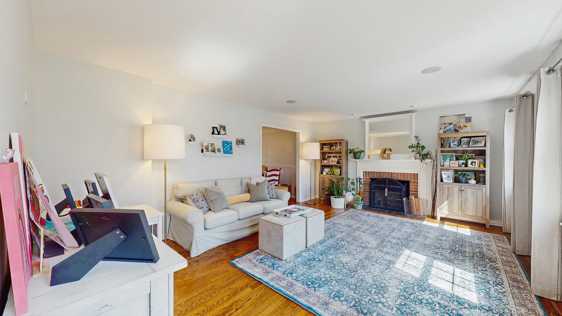 817 Plamondon Road
