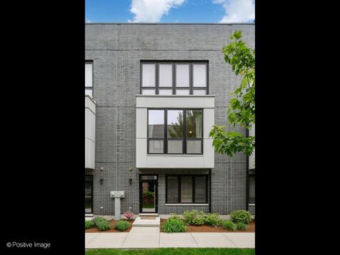 Photo of 525 N Bishop Street #5, Chicago, IL 60642 (MLS # 12653642)