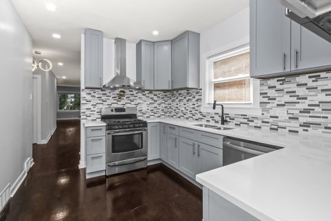 Tiny photo for 3134 N Lowell Avenue, Chicago, IL 60641 (MLS # 12492482)