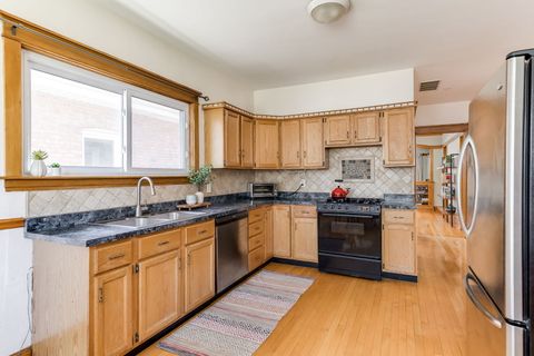 Tiny photo for 2421 Wesley Avenue, Berwyn, IL 60402 (MLS # 12639115)