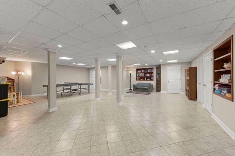 Tiny photo for 318 Erie Circle, Bloomingdale, IL 60108 (MLS # 12626228)