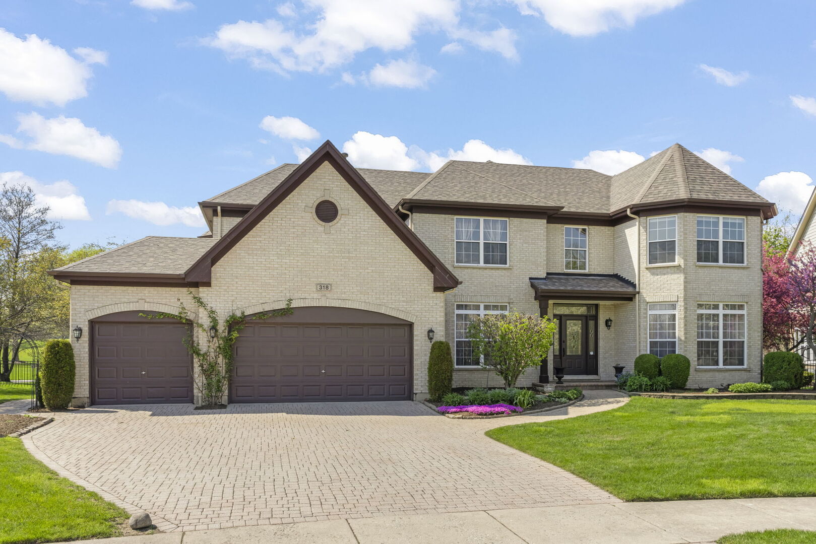318 Erie Circle