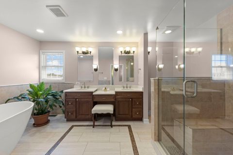 Tiny photo for 318 Erie Circle, Bloomingdale, IL 60108 (MLS # 12626228)