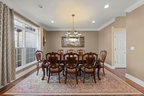 Tiny photo for 318 Erie Circle, Bloomingdale, IL 60108 (MLS # 12626228)