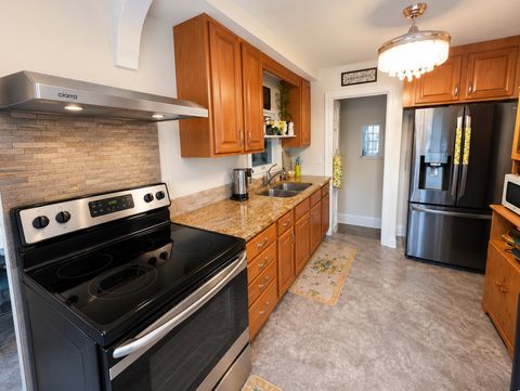 Tiny photo for 1309 13th Avenue, Sterling, IL 61081 (MLS # 12654578)