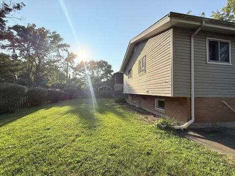 Tiny photo for 1041 Coach Road, Homewood, IL 60430 (MLS # 12472795)