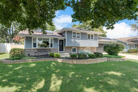 A home in West Chicago