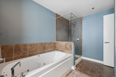 Tiny photo for 505 N MCCLURG Court #2905, Chicago, IL 60611 (MLS # 12628568)