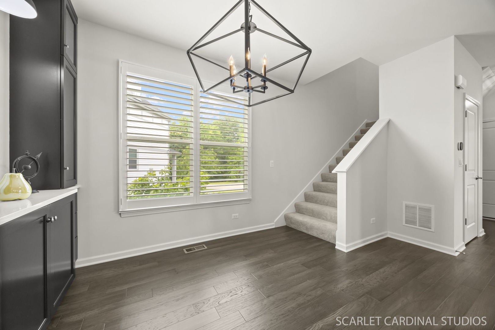 28W773 Stafford Place