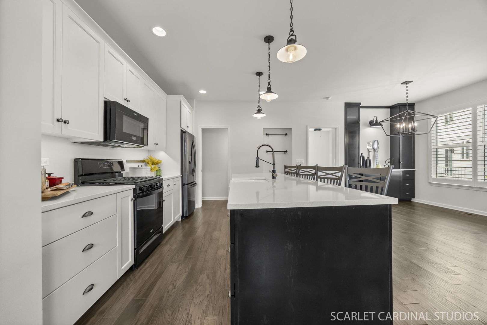 28W773 Stafford Place