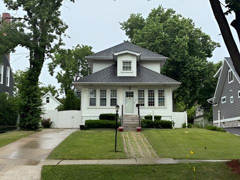 Tiny photo for 333 E Chicago Avenue, Hinsdale, IL 60521 (MLS # 12669391)