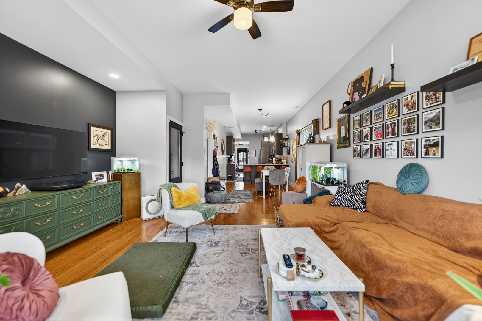 3115 N Oakley Avenue