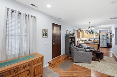 Tiny photo for 1432 N Mohawk Street #G, Chicago, IL 60610 (MLS # 12784751)