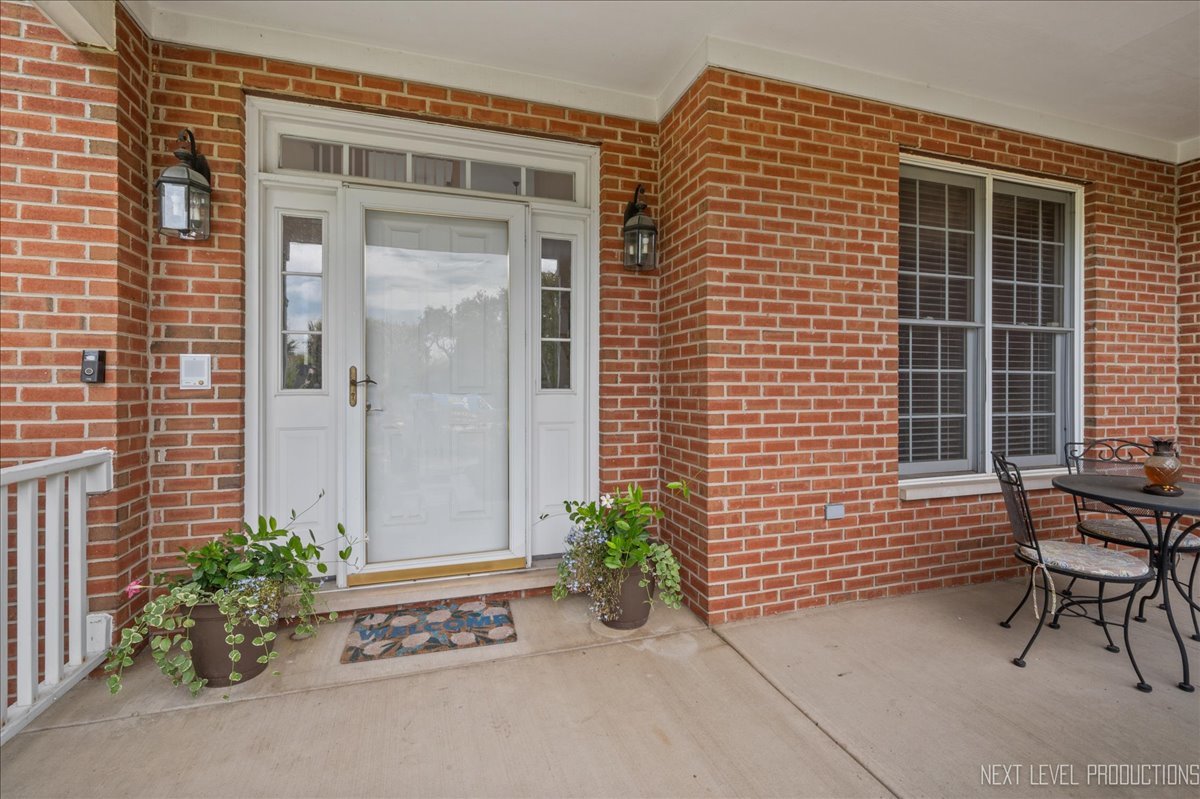7N919 Cloverfield Road