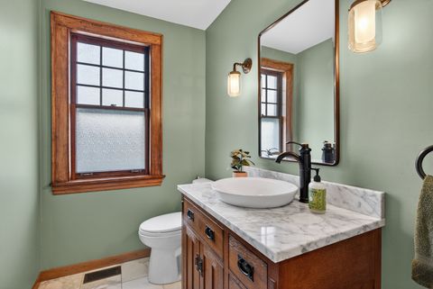 Tiny photo for 323 N Prospect Avenue, Park Ridge, IL 60068 (MLS # 12602917)